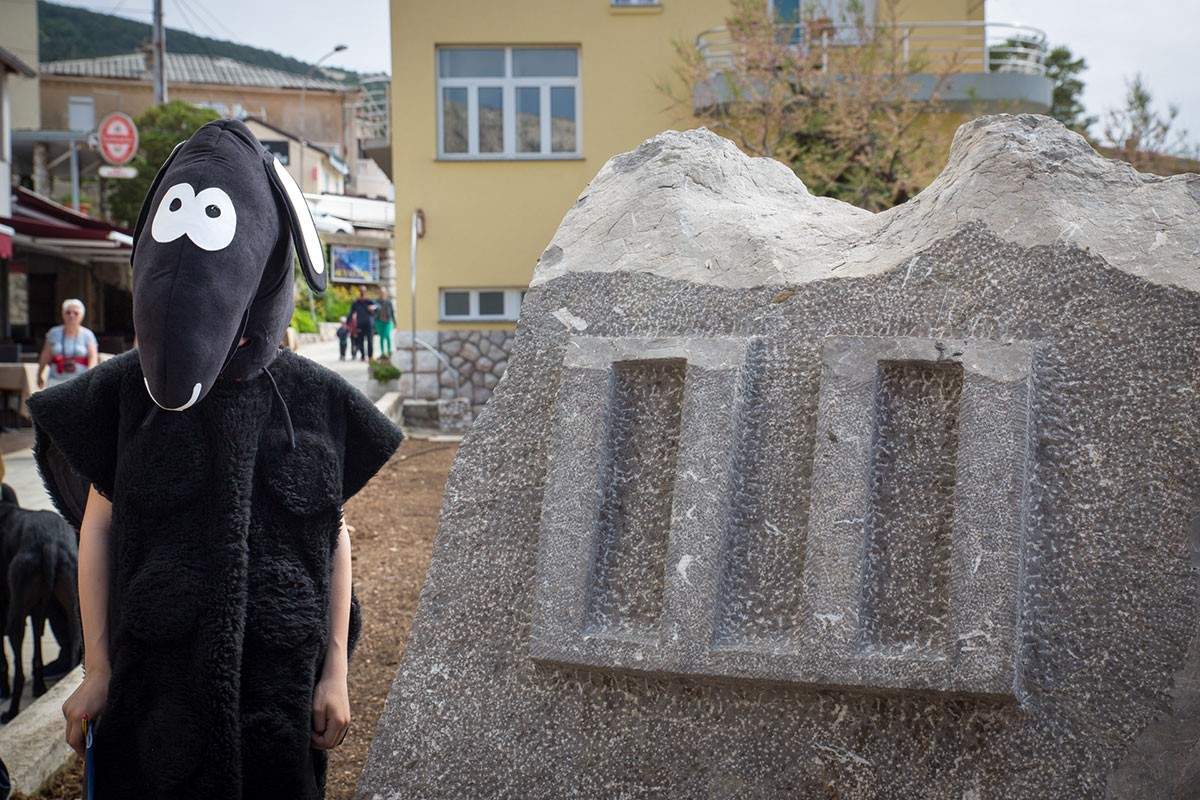 Manifestacija Crna ovca u Baški