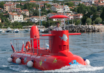 Explore the Krk underwater world by a semi-submarine - private tour